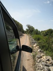 09-A very small road to Bonifacio